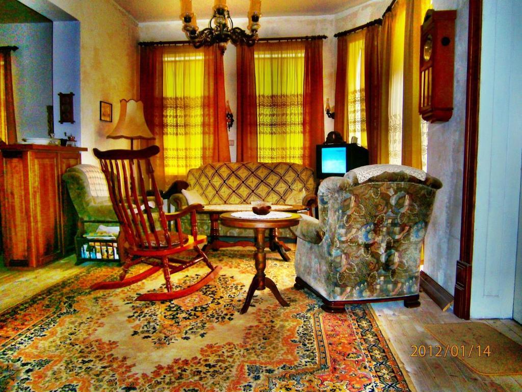 Retro - 19Th Century Guest House Балчик Екстер'єр фото
